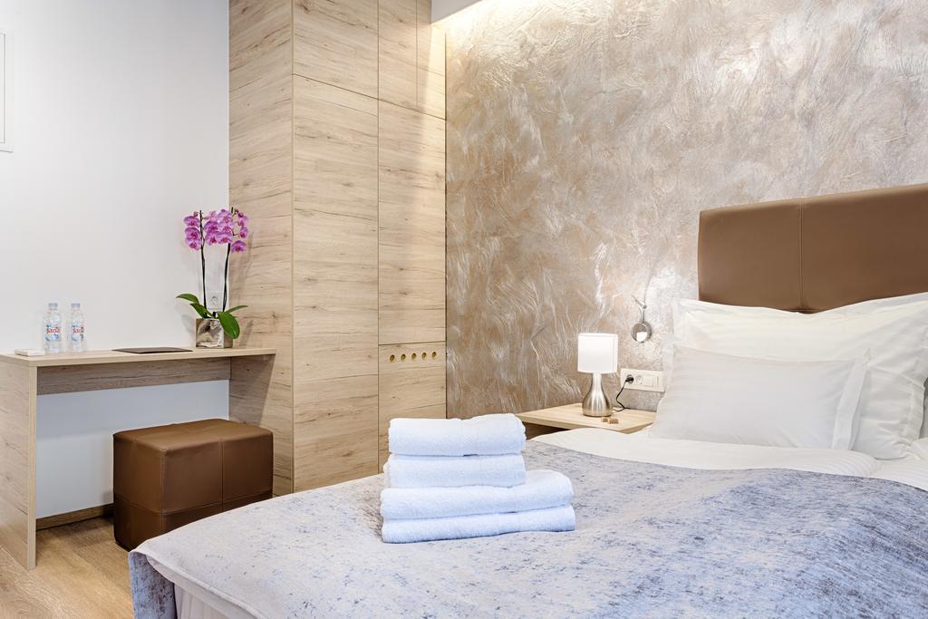 Central Pearl By Nono Ban Rooms Split Exterior foto